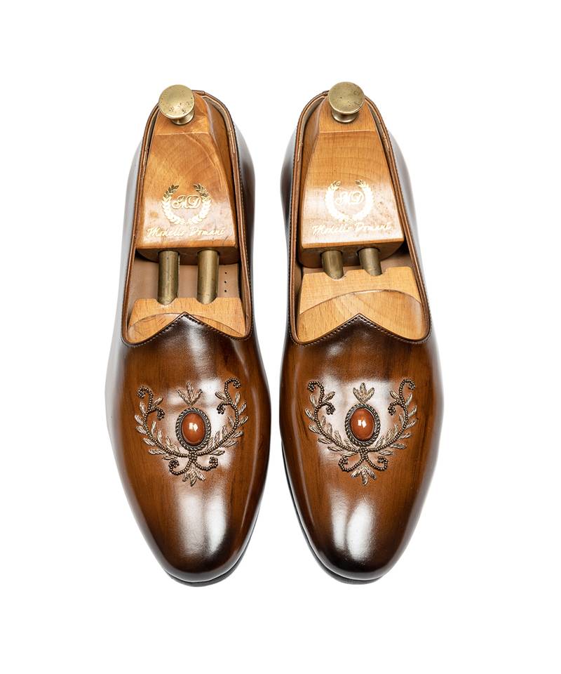 Tan brown solid leather slipons