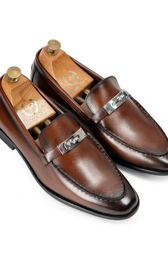 Tan brown solid leather slipons