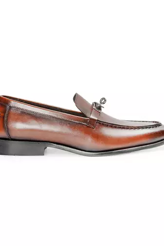 Tan brown solid leather slipons