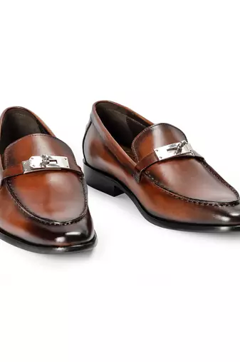 Tan brown solid leather slipons