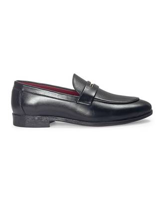 Black synthetic textured slipons 2