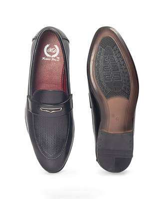 Black synthetic textured slipons 4