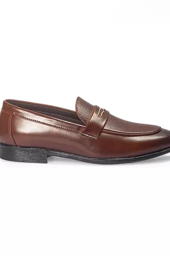 Chocolate brown synthetic textured slipons