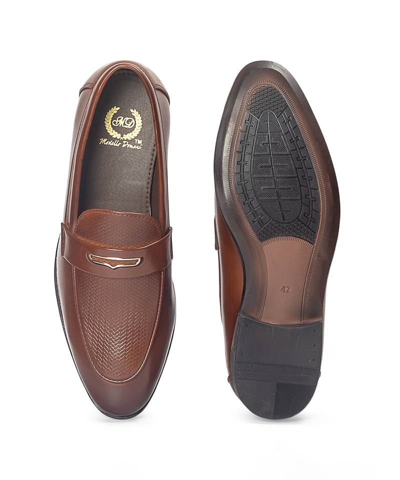 Chocolate brown synthetic textured slipons