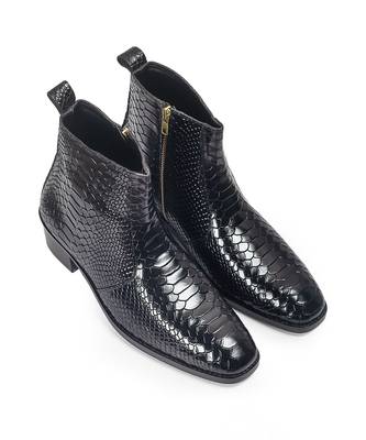 Black serpente leather boots 1
