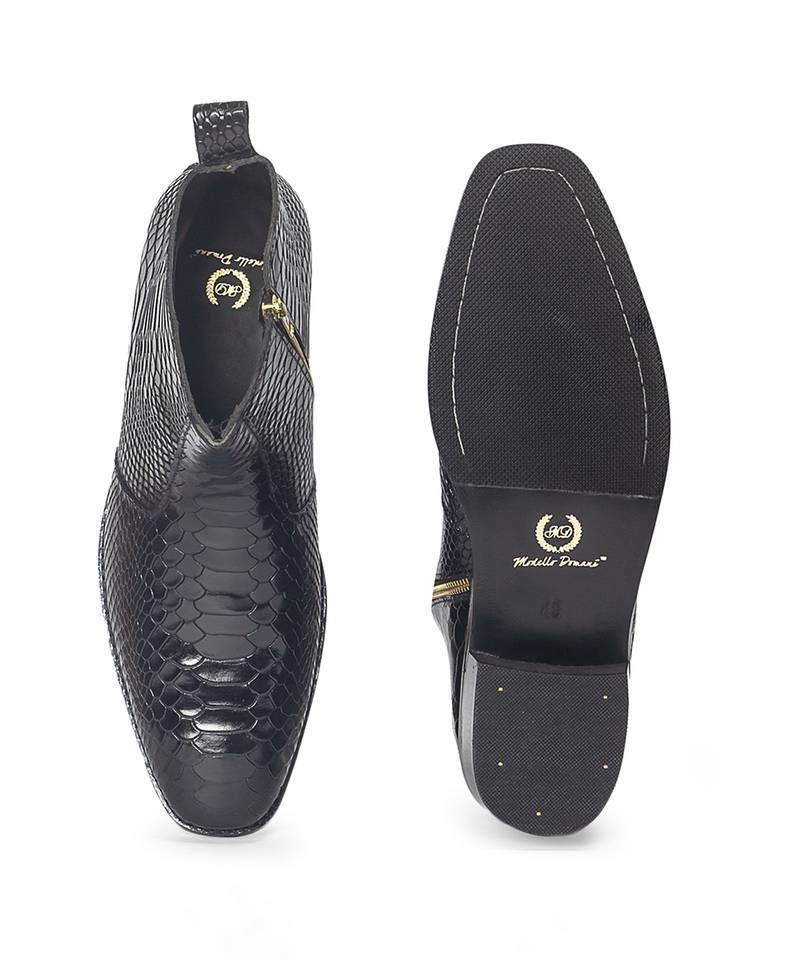Black serpente leather boots