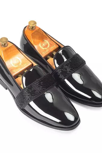 Black patent embelished leather slipons