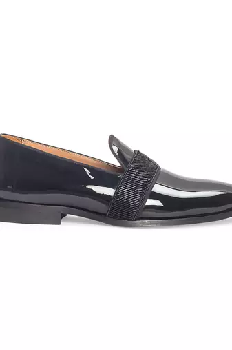 Black patent embelished leather slipons
