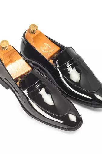 Patent black synthetic slipons