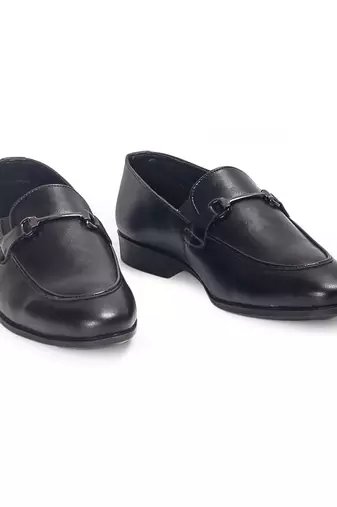 Black synthetic buckle slipons