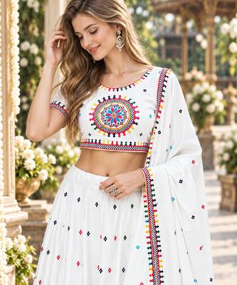 White Cotton Readymade Navratri Lehenga Choli with Gamthi Work 2