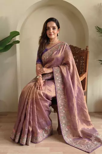 Woven design dual-tone party wear saree with cutwork embroidery detailing