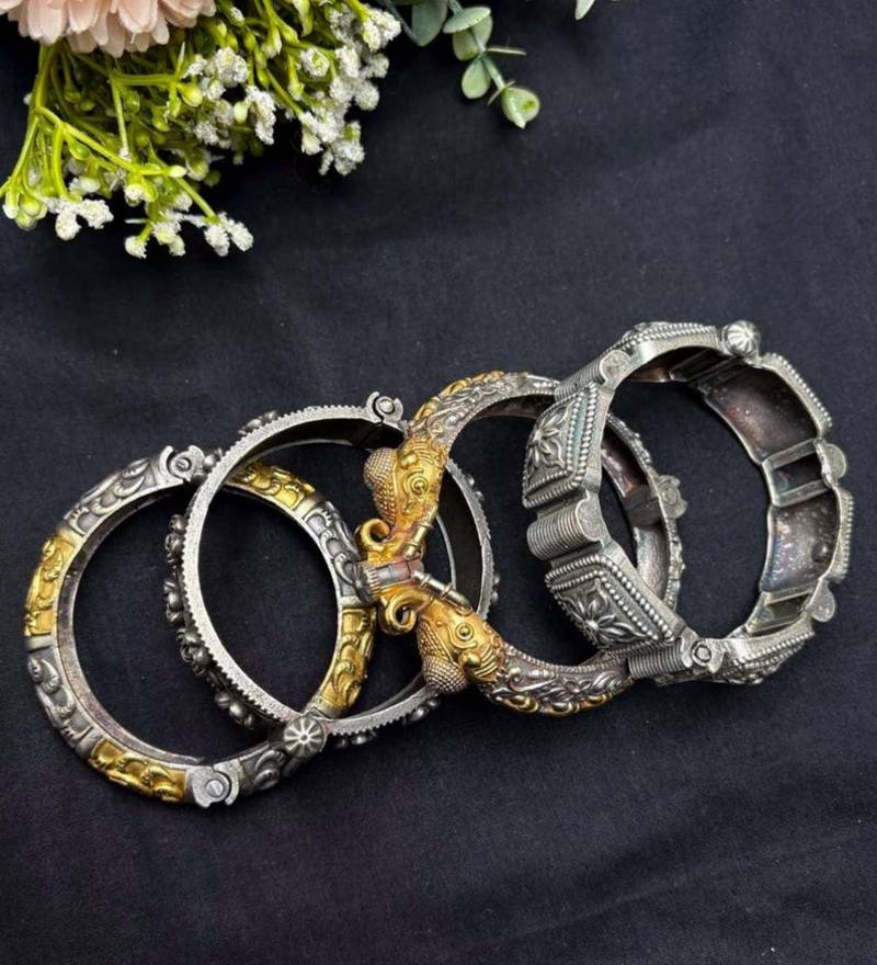 Oxidized Vintage Dual Tone Bangle Set of 4pc, Indian Kada Bracelet, Tribal Boho Jewelry