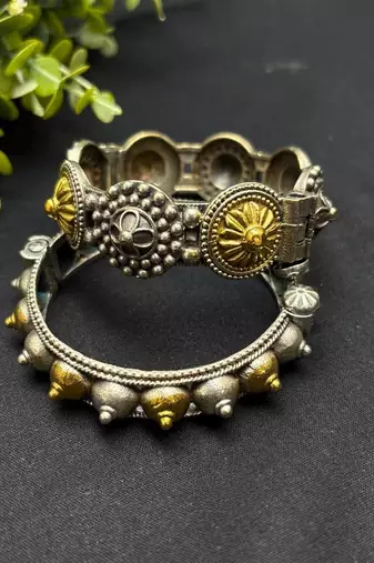 Dual tone And antique kada bangle combo Stack 5 pc