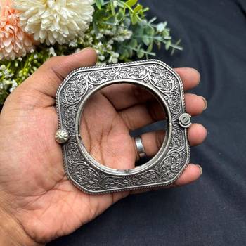 Antique square kada set of 5 pc, vintage handmade bangle kada stack 4