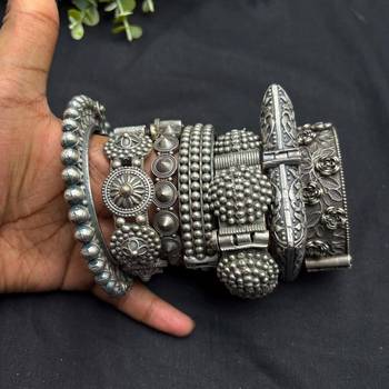 Set of 7pc Vintage Oxidized Silver Brass Kada Bangles 4