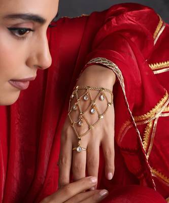 Gold plated polki hathphool 1
