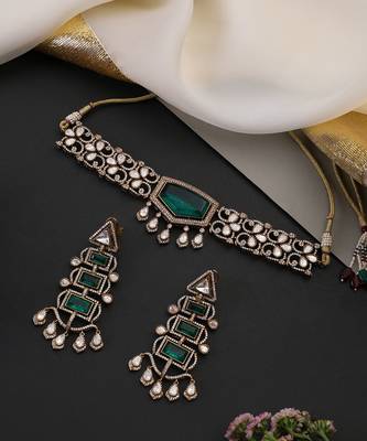 Gold plated emerald green polki choker set 2