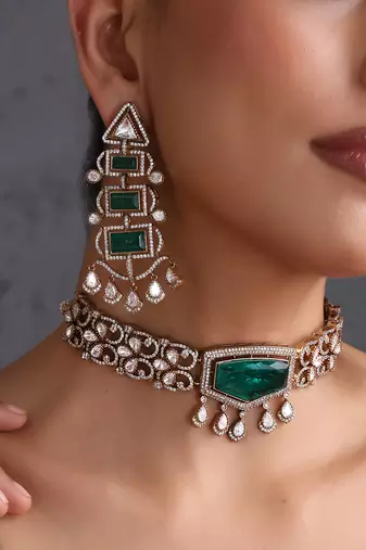 Gold plated emerald green polki choker set