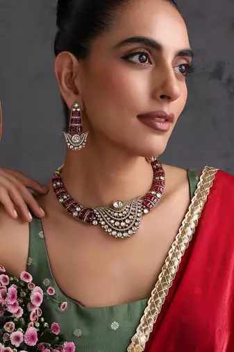 Gold plated ruby red polki necklace set