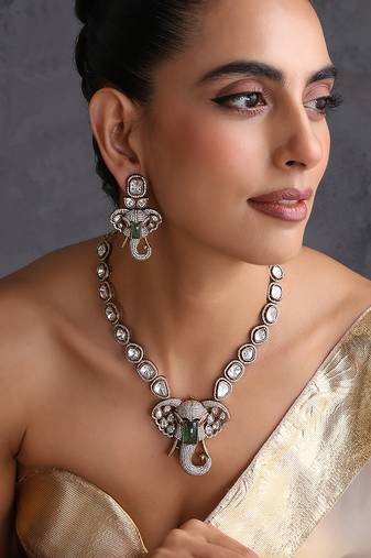 Gold plated emerald green polki pendant necklace set