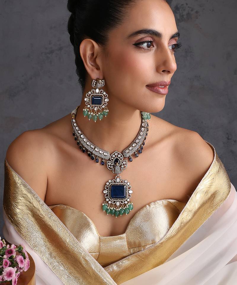 Gold plated sapphire blue polki necklace set