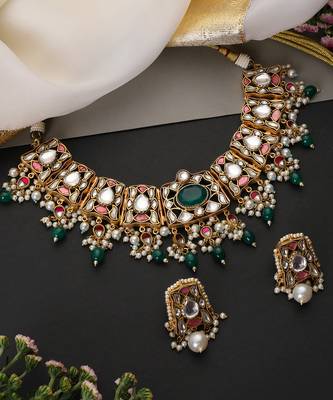 Gold plated emerald green stones polki necklace set 2