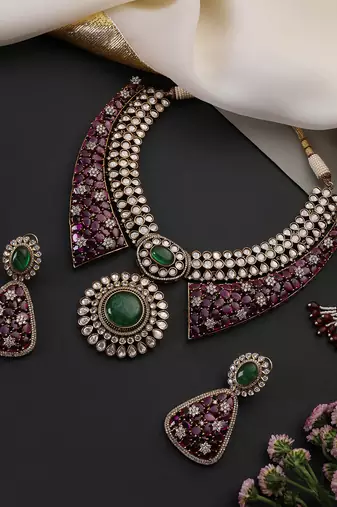 Ruby pink and emerald green polki necklace set