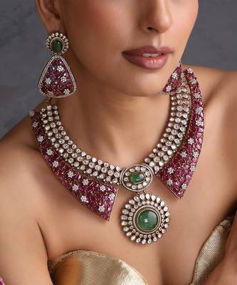 Ruby pink and emerald green polki necklace set 3
