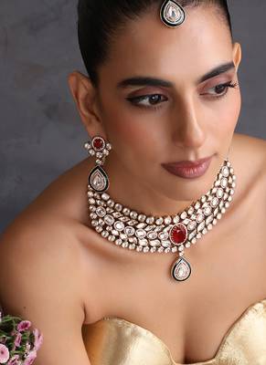 Gold plated ruby red polki necklace set with maang tikka 3