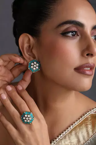 Blue polki stud earrings with ring