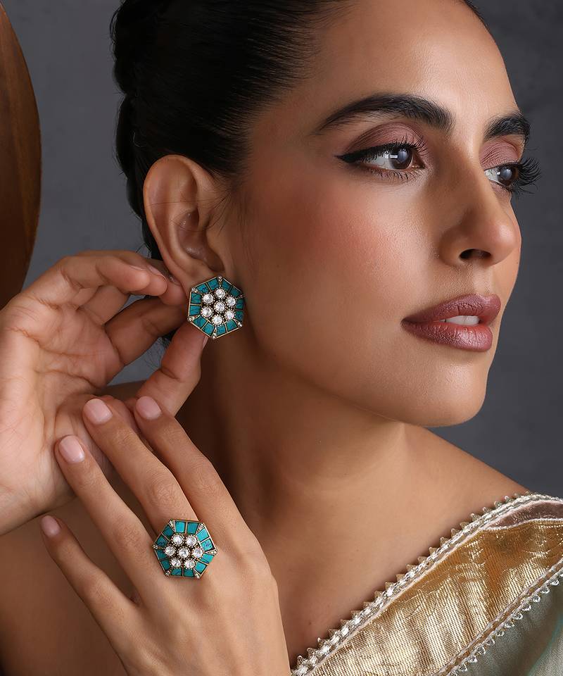 Blue polki stud earrings with ring