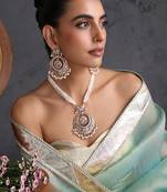 Gold plated white jadau pendant necklace set