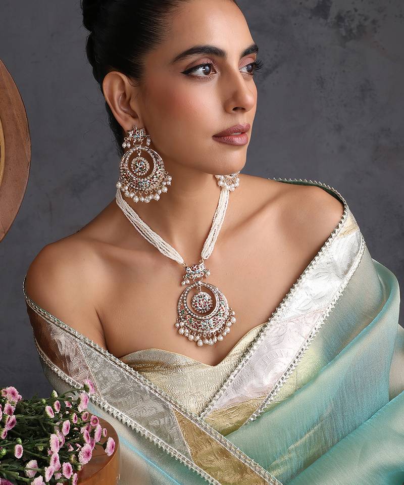 Gold plated white jadau pendant necklace set
