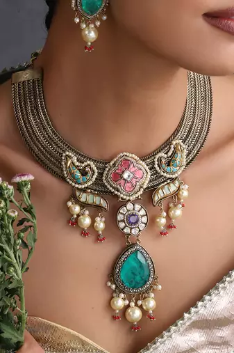 Gold plated blue polki necklace set
