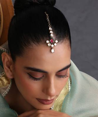 Gold plated ruby red kundan maang tikka 1