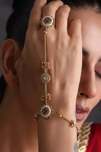 Gold plated multicolor hathphool