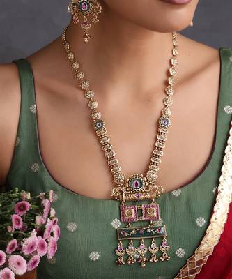 Gold plated multicolor temple mofit pendant necklace set 3