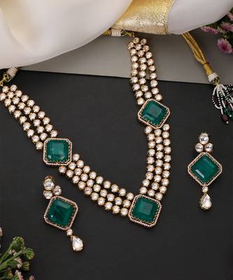 Emerald green polki layered necklace set 2