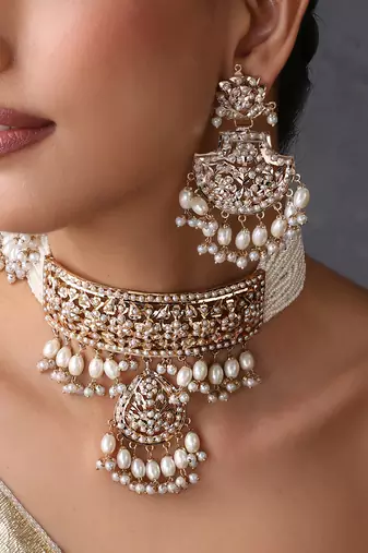 Gold plated white jadau choker set