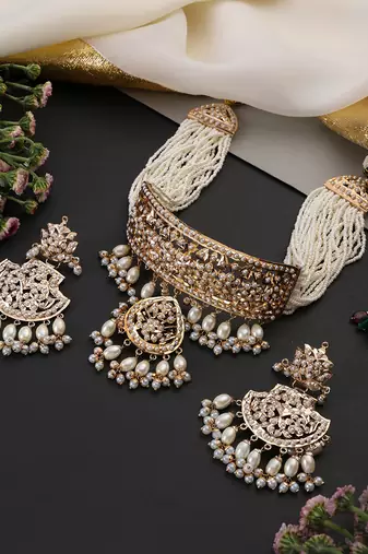 Gold plated white jadau choker set
