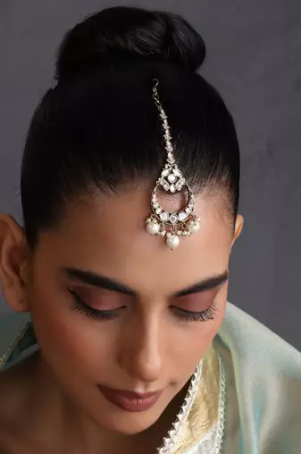 Gold plated beaded polki maang tikka