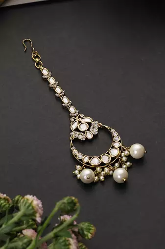 Gold plated beaded polki maang tikka