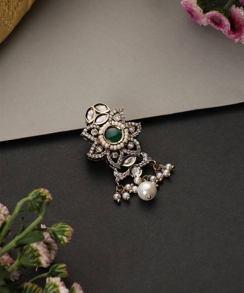 Gold plated emerald green beaded polki brooch