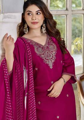 Rani pink viscose glass embroidered kurta pant set 2