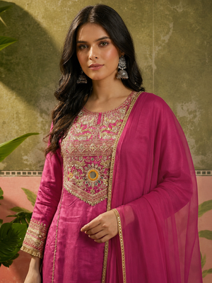 Pink embroidered french crepe short kurti set 2