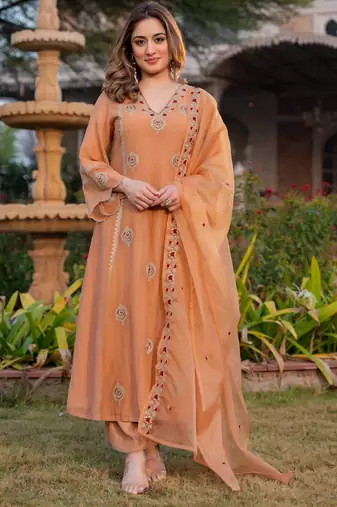 Peach embroidered crunchy kurta pant set