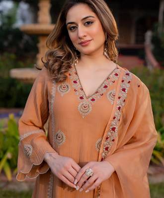Peach embroidered crunchy kurta pant set 3
