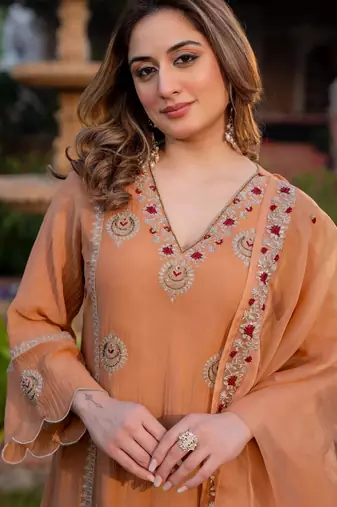 Peach embroidered crunchy kurta pant set