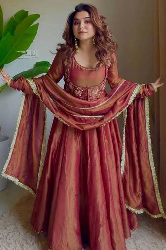 Dusty rose moss chiffon kurta with chanderi bottom & dupatta set